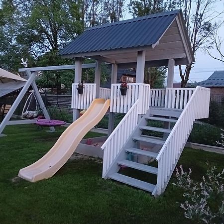 Apartament Skorusinka W Poblizu Chocholowskich Term Witow  Bagian luar foto